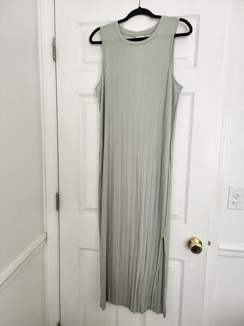Sleeveless Pleated Maxi Dress in Sage Green